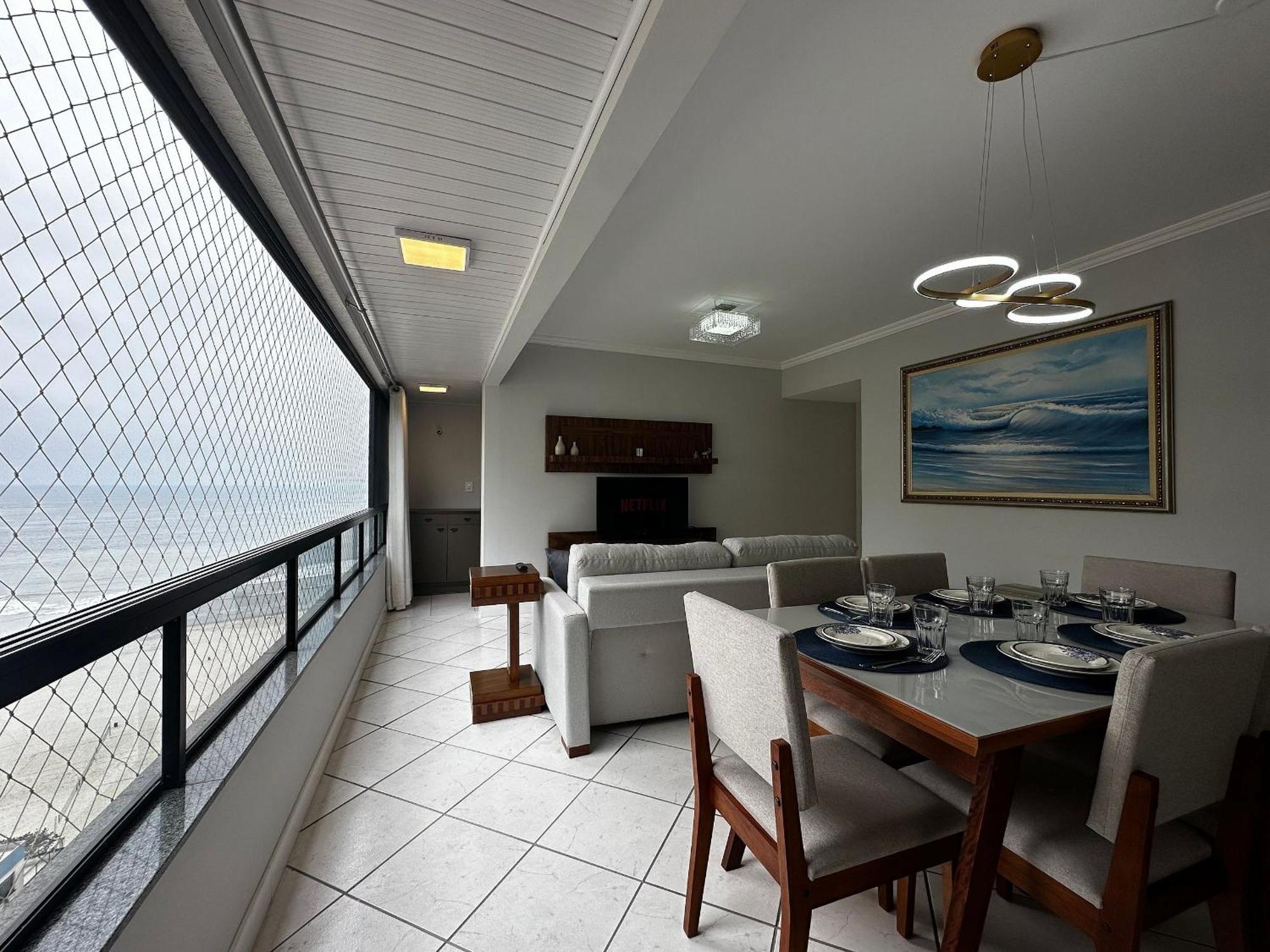 It01- 3 Quartos| Vista Mar| Centro| Tela Protecao * Balneario Camboriu