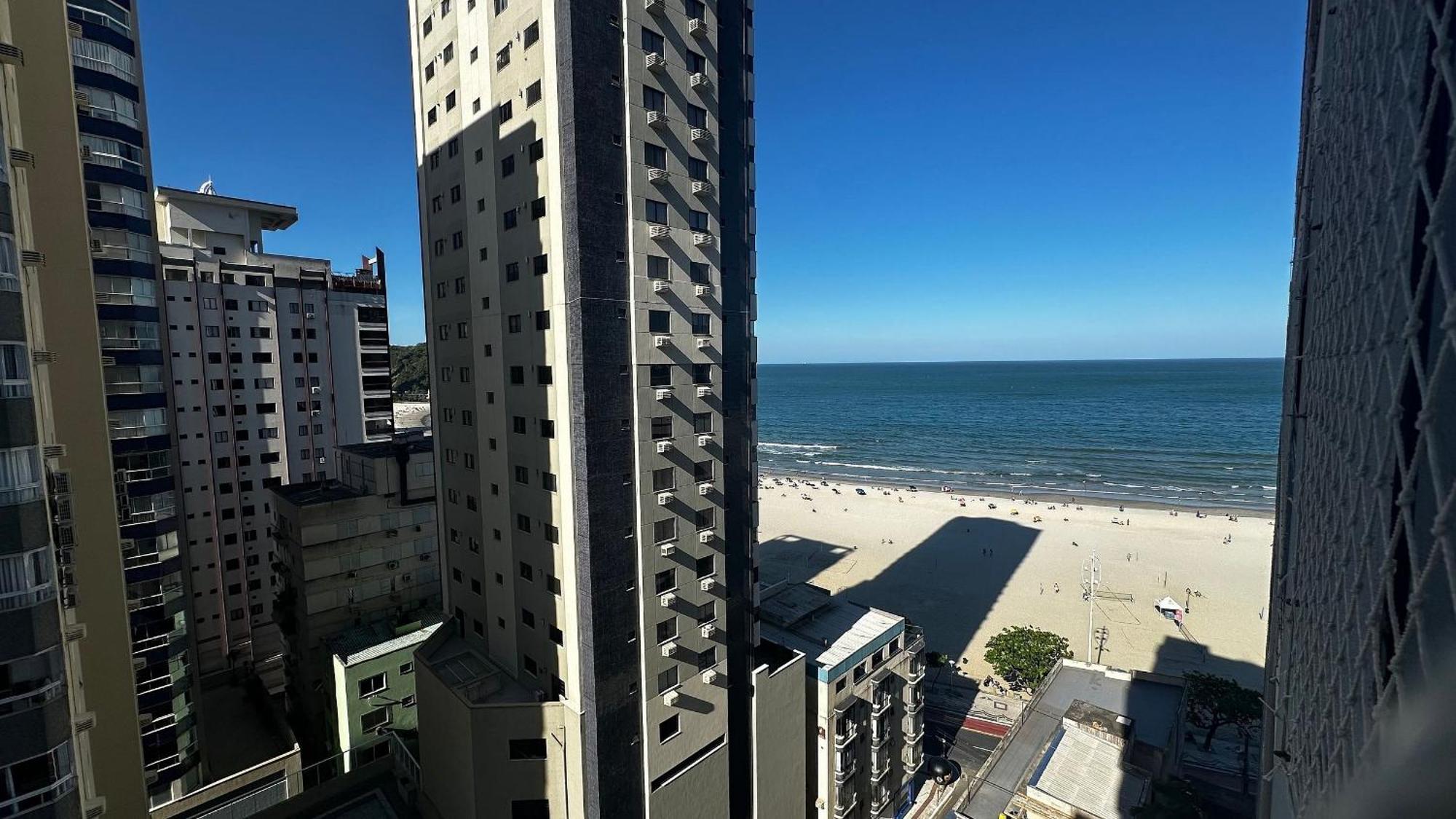 It01- 3 Quartos| Vista Mar| Centro| Tela Protecao Apartamento Balneario Camboriu